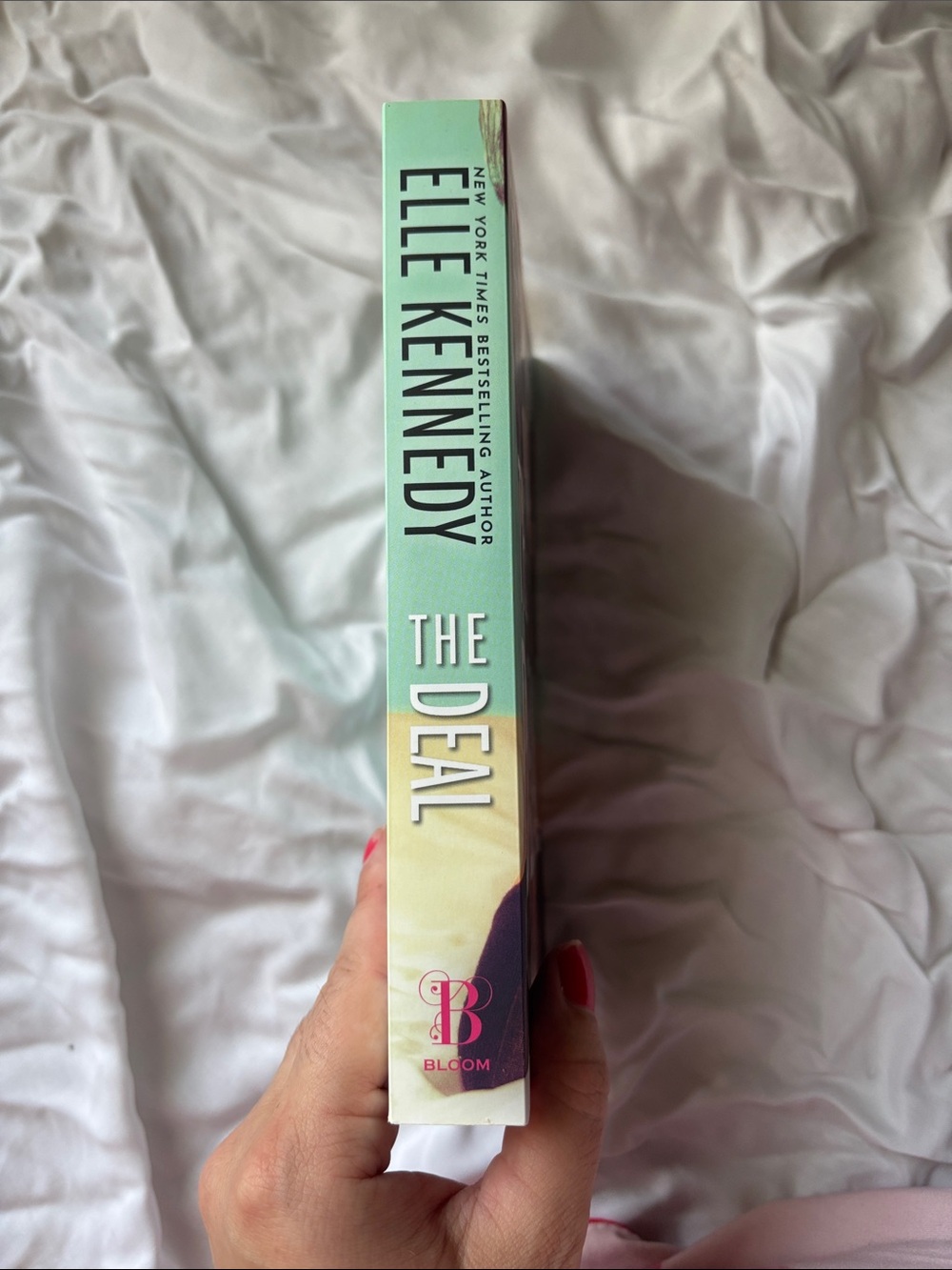The Deal by Elle Kennedy - Picture 3 of 5